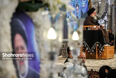 مراسم بزرگداشت شهدای خدمت در حرم مطهر رضوی