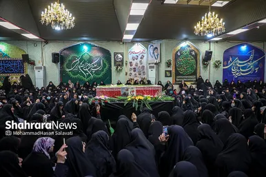 تشییع پیکر بانوی شهیده فاطمه دهقان از شهدای حادثه تروریستی کرمان