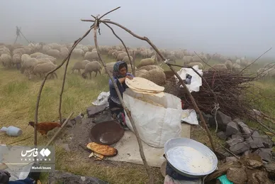 مادرانِ آبادی