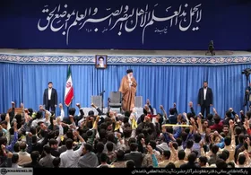 دیدار دانش&zwnj;آموزان و دانشجویان با رهبر انقلاب