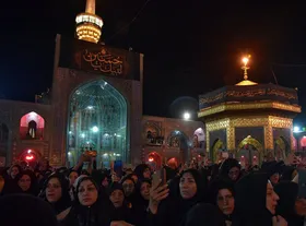 ویدئو | مراسم شام غریبان حسینی در حرم امام رضا (ع)