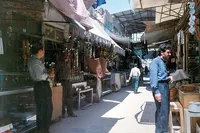 گذری بر تاریخ صنعت هرکاره تراشی در مشهد | سنگی که آیینه برکت شد