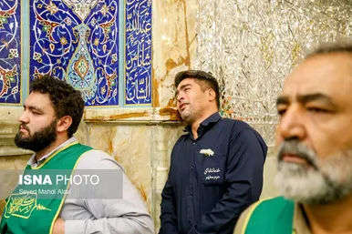 گزارش تصویری | گل آرایی ضریح حضرت معصومه (س) به مناسبت سالروز ورود ایشان به قم
