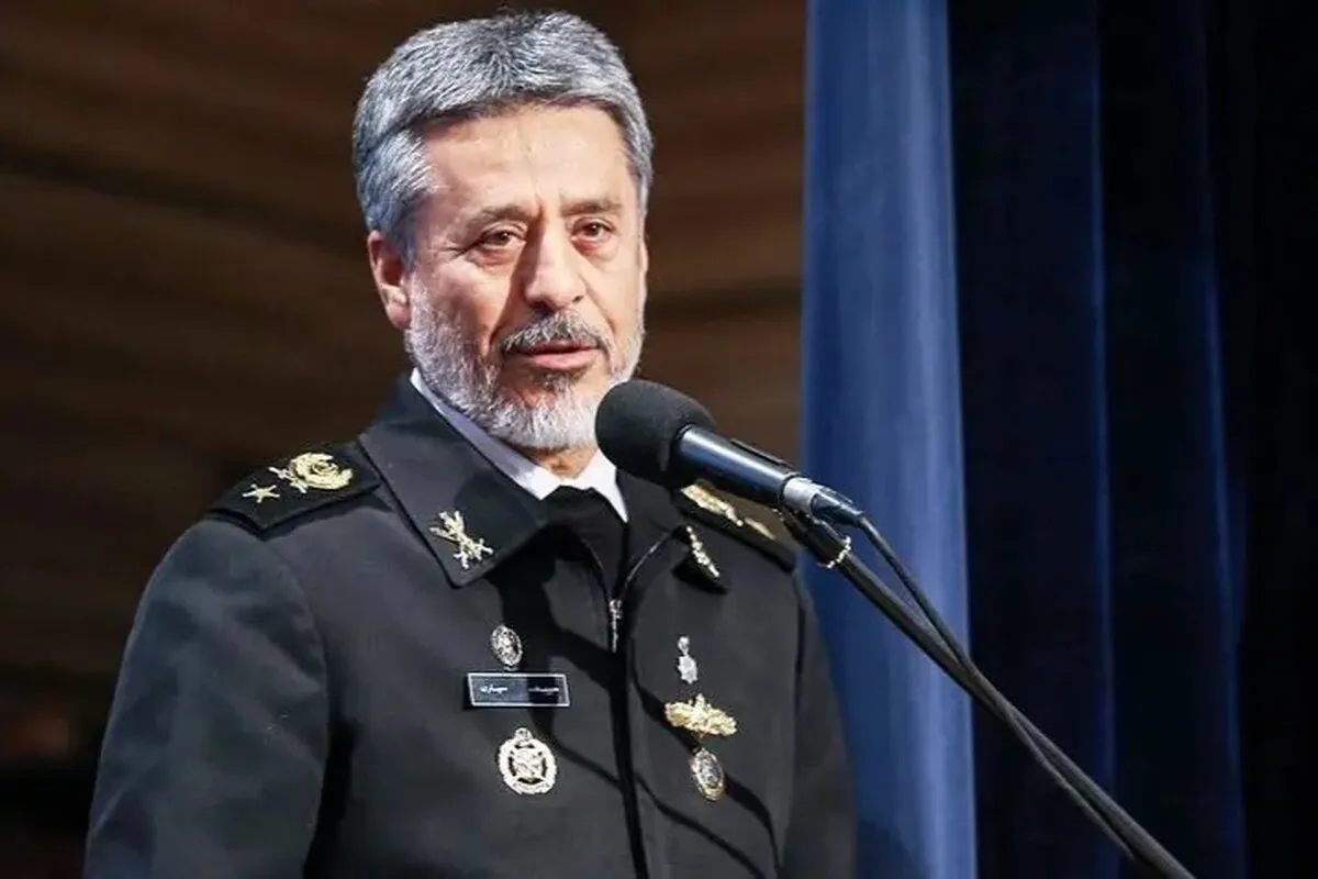 دریادار سیاری: شهدا موجب سرافرازی و بالندگی جمهوری اسلامی ایران هستند