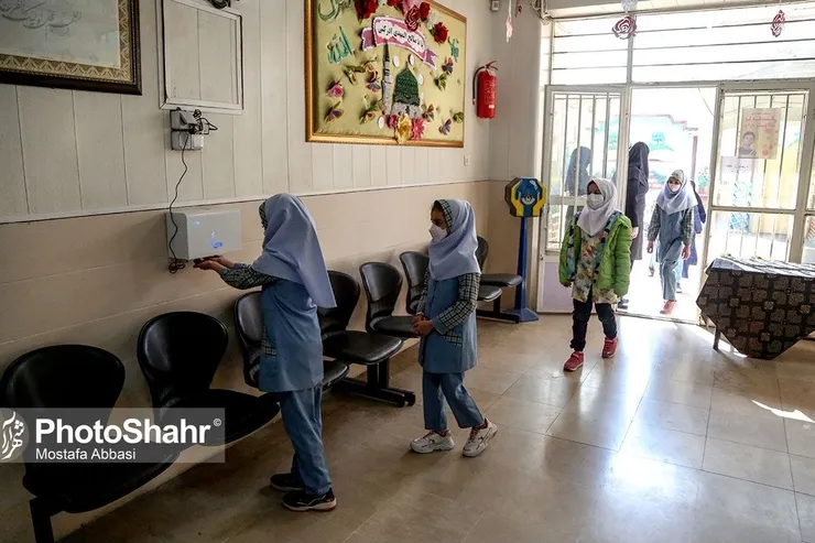 آموزش غیرحضوری مدارس و دانشگاه‌ها در شرایط فعلی تخلف است