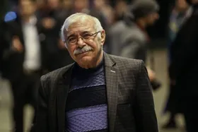 محمدعلی بهمنی، شاعر غزلسرا، در ساحل خلیج&zwnj;فارس آرام گرفت (۱۳ شهریور ۱۴۰۳)