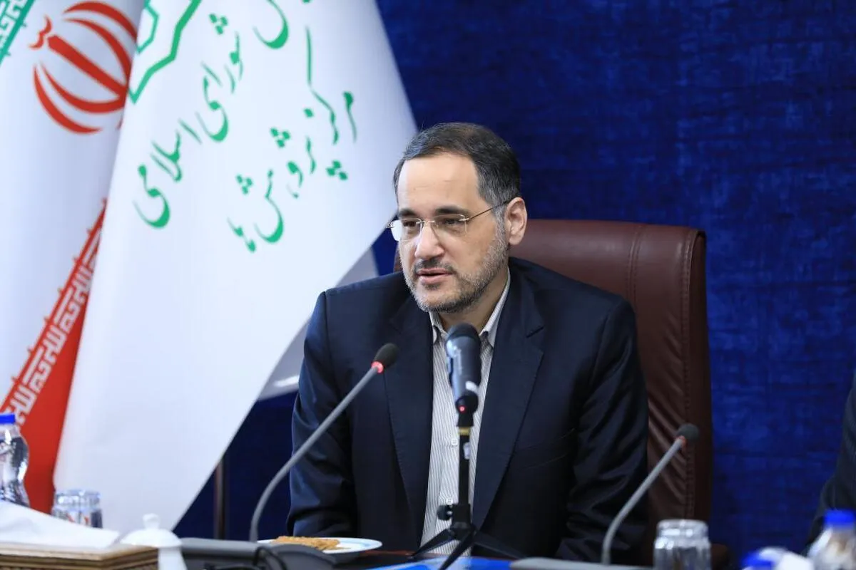 رئیس مرکز پژوهش‌های مجلس: مبارزه با آن‌هایی که از دور زدن تحریم‌ها سود می‌برند، کلید حل مشکلات معیشتی مردم است