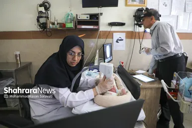 هر معاینه با دقت انجام می‌شود تا کوچک‌ترین نشانه بیماری از نظر دور نماند.