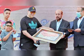 علیرضا مسعودی در برنامه &laquo;حضور&raquo; خیابان هنر: دوست دارم همیشه پرچم شهرم بالا باشد