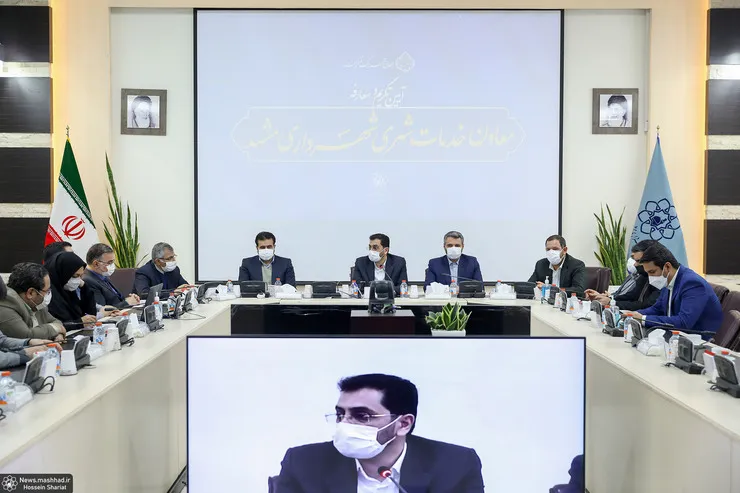 شهردار مشهد: باید هر روز دست به سینه، به امام رضا (ع) گزارش کار دهیم