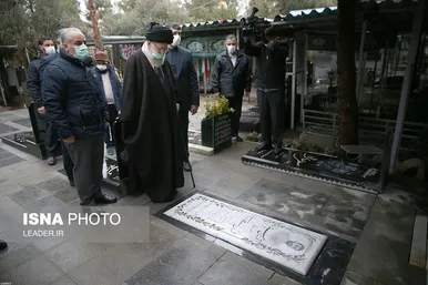 حضور مقام معظم رهبری در مرقد مطهر امام خمینی(ره) و گلزار شهیدان
