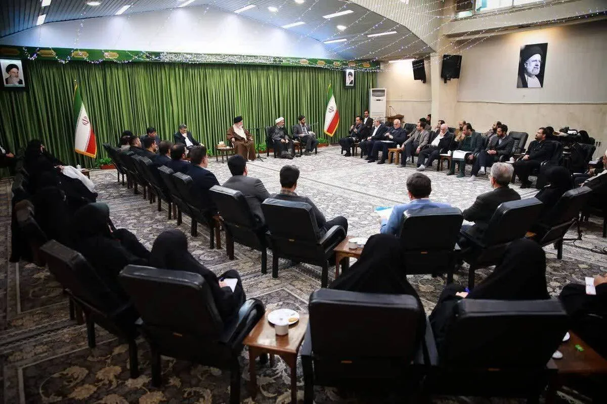 آیت‌الله علم‌الهدی: دریافت وام ازدواج، مشکل جدی پیش پای جوانان است | اجرای طرح جوانی جمعیت با مشارکت جریان‌های مردمی