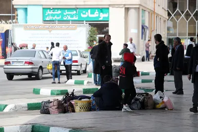  ورود مسافران نوروزی به مشهد 