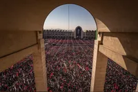 قائم‌پناه در مراسم اقامه نماز بر پیکر رهبر شهید: عهد ما با رهبر شهید انقلاب، استمرار خدمت صادقانه به مردم است