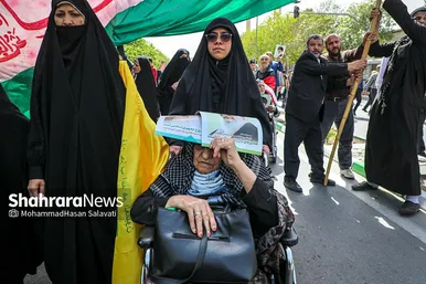 راهپیمایی ضدصهیونیستی نمازگزاران مشهدی و حمایت از عملیات وعده صادق سپاه