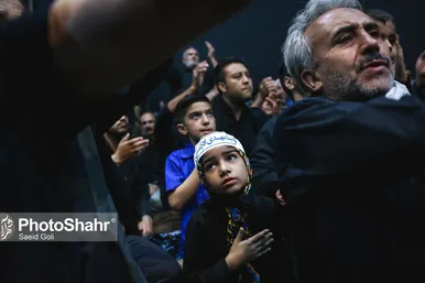 مراسم «علم کشی» مهاجران افغانستانی در مشهد
