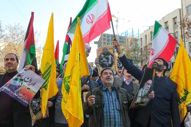  راهپیمایی مردم مشهد در محکومیت حمله تروریستی کرمان
