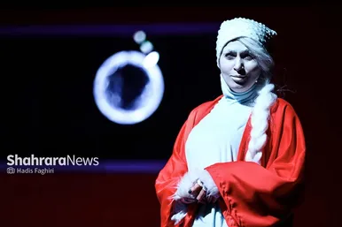گزارش تصویری | تئاتر باران در «شب تابستان»
