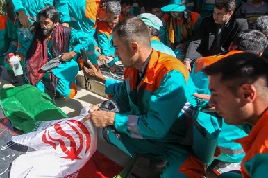 آئین مردمی بدرقه کاروان خادمان اربعین حسینی