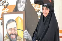 اینجا هنوز عطر سیب جاری است