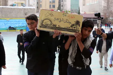 مراسم تشییع پیکر شهید گمنام در دبیرستان پسرانه امام رضا (ع)  