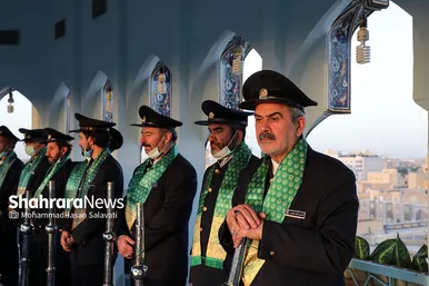 آیین نقاره نوازی حرم مطهر رضوی در آستانه میلاد امام رضا(ع)