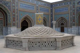 تجهیز کتابخانه&zwnj;های آسیب&zwnj;دیده در ناآرامی&zwnj;های اخیر، به همت آستان قدس رضوی