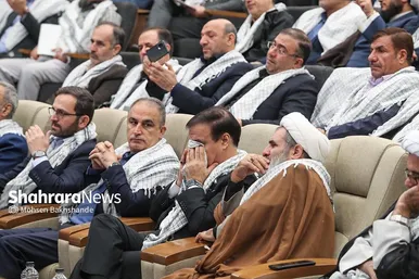 گزارش تصویری | بدرقه پیکر شهید گمنام دفاع مقدس در همایش سالیانه بسیجیان در مشهد