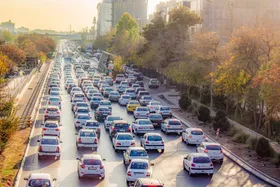 ترافیک سنگین در بزرگراه شهید چراغچی، بولوار وکیل&zwnj;آباد و میدان آزادی (۱۳ مرداد ۱۴۰۳)