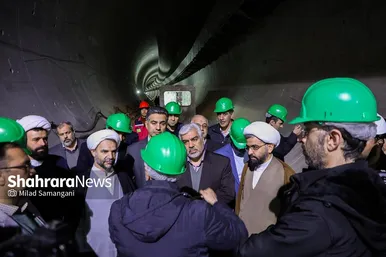 بازدید مدیران شهری و مسئولان قضایی از خط ۴ مترو