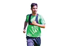آذری و ذوب&zwnj;آهن کار شاقی نکرده&zwnj;اند