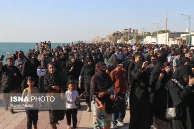 گزارش تصویری | تشییع پیکر شهید «قدرت زرنگاری» - جزیره هرمز