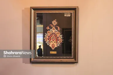 گزارش تصویری | آیین رونمایی از ۷ دستخط رهبر شهید در غباروبی‌های مضجع منور رضوی