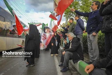 گزارش تصویری | تشکیل زنجیره انسانی مردم در کنار نیروگاه حرارتی مشهد
