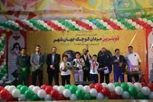 مردانی کوچک در نخستین دوره مسابقات «قوی‌ترین مردان کوچک جهان‌شهر» مشهد