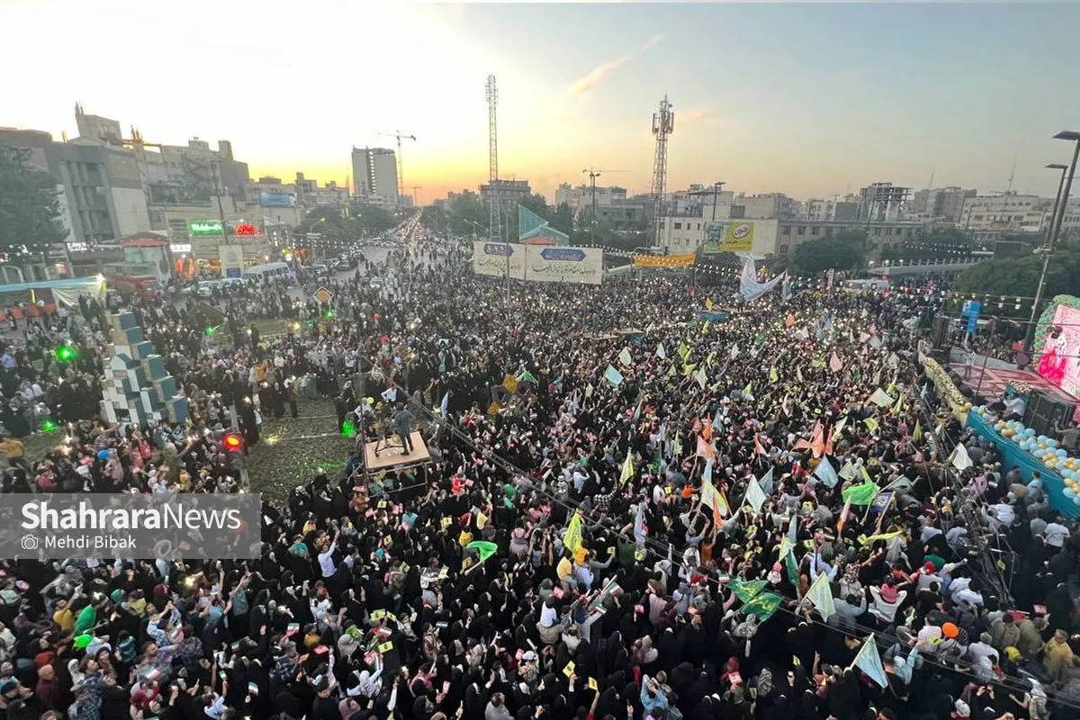 جشن بزرگ خانوادگی امام رضایی‌ها در مشهد برگزار شد | شادمانی زائران و مجاوران در شب میلاد امام مهربانی‌ها + فیلم