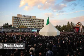 شهادت امام&zwnj;حسین(ع) چراغ راه بشریت است
