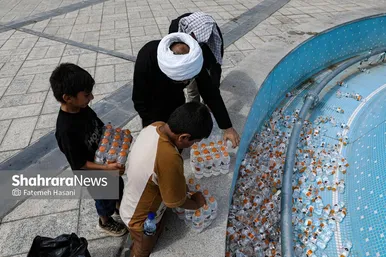 گزارش تصویری | آماده‌سازی موکب‌های خدمت‌رسانی مردمی در مشهد برای حضور میلیونی عاشقان رهبری