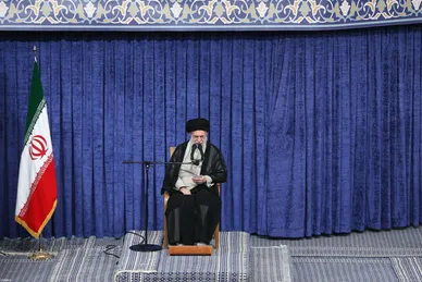 گزارش تصویری | سخنرانی رهبر معظم انقلاب در مراسم عزاداری شهادت امام رضا(ع)
