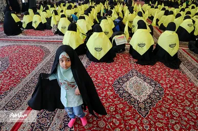 مراسم بدرقه کاروان دانش‌آموزی به راهپیمایی اربعین