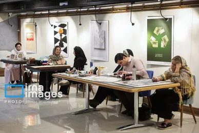 عکس‌هایی از کارگاه هنرهای تجسمی «ایران من»