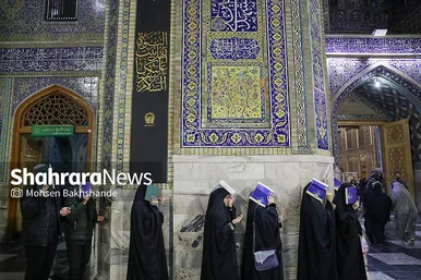 گزارش تصویری | مراسم احیای اولین شب قدر در حرم مطهر امام رضا (ع)