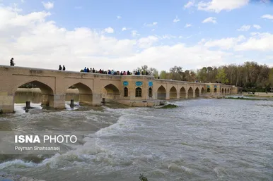 نوروزگردی | اصفهان سی و سه پل