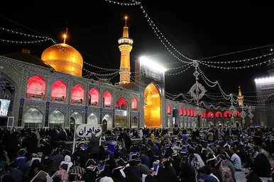 مراسم احیاء شب 23 ماه رمضان در حرم مطهر رضوی
