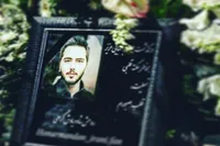 مادر بازیگر جوان، در سالگرد پسرش درگذشت
