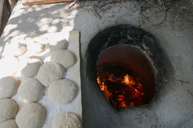 عطر بی مانند نان تنوری