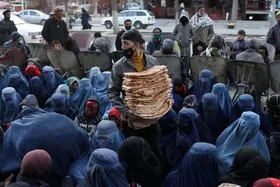 کمک&zwnj;های برنامه جهانی غذا به افغانستان کاهش یافت