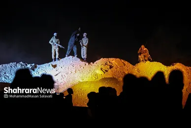 نمایش میدانی «نوری در نیمروز»