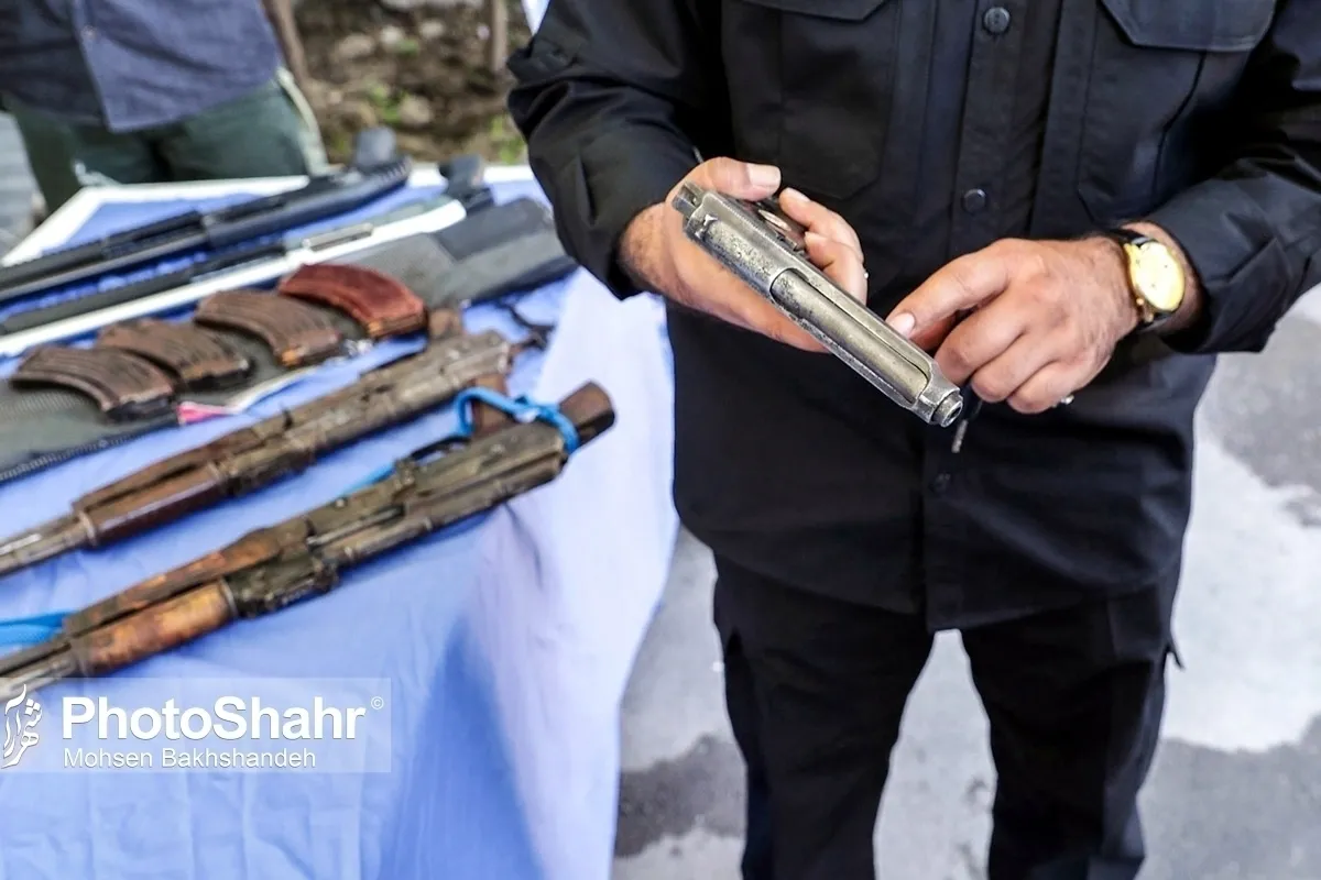 کشف و توقیف محموله سلاح و مهمات جنگی در لرستان + عکس (۱۳ شهریور ۱۴۰۴)