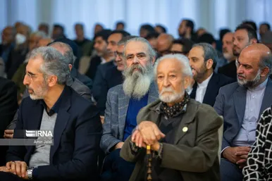 عکس‌هایی از افطاری رئیس جمهور با بازیگران